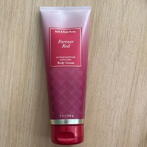 Bath & Body Works Forever Red 24 hr Moisture Ultra Shea Body Cream